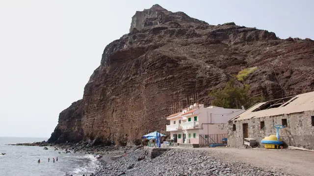 Playa del Tasarte beach in Gran Canaria with moderate water conditions