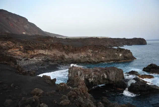 Playa de la Hilerita beach in La Palma with moderate water conditions